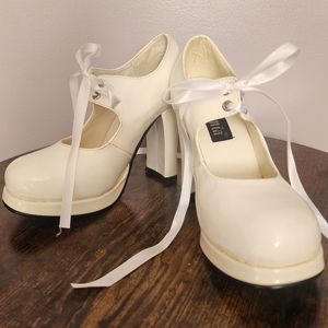 Demonia h crypto platform bow baby doll heels